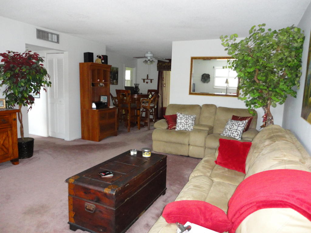 MERIDIAN CONDO 12 - Residential