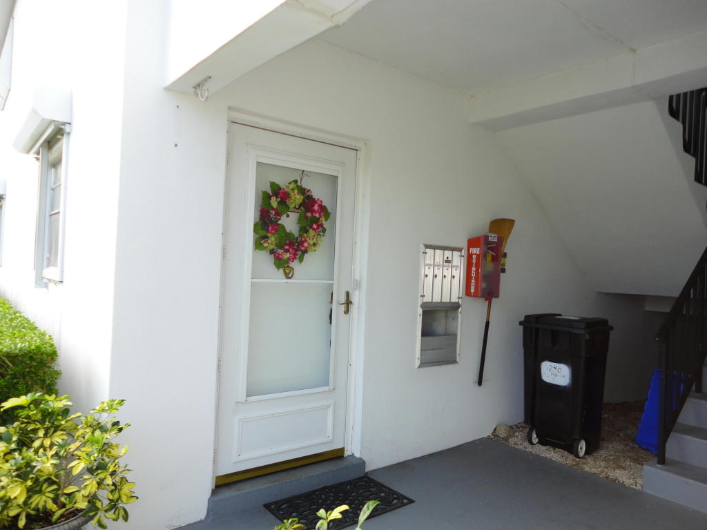 MERIDIAN CONDO 12 - Residential