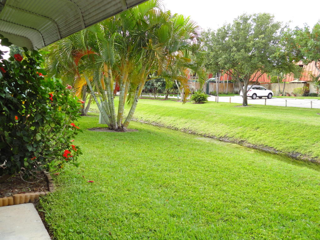 MERIDIAN CONDO 12 - Residential