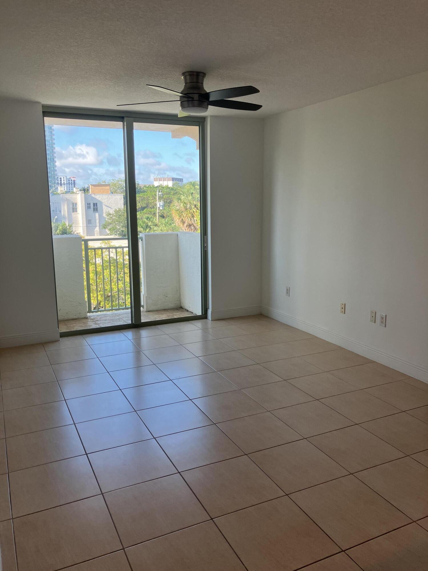 610 Clematis Street 326
