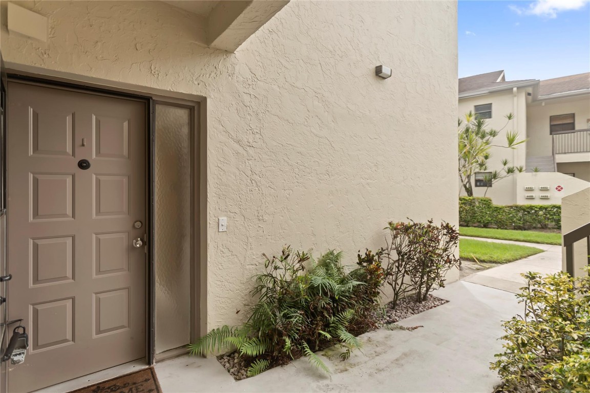 BAYWOOD VILLAGE III - Residential