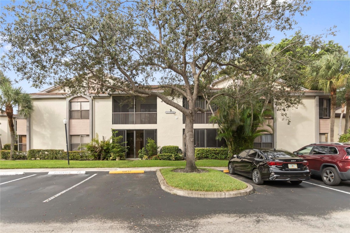 BAYWOOD VILLAGE III - Residential