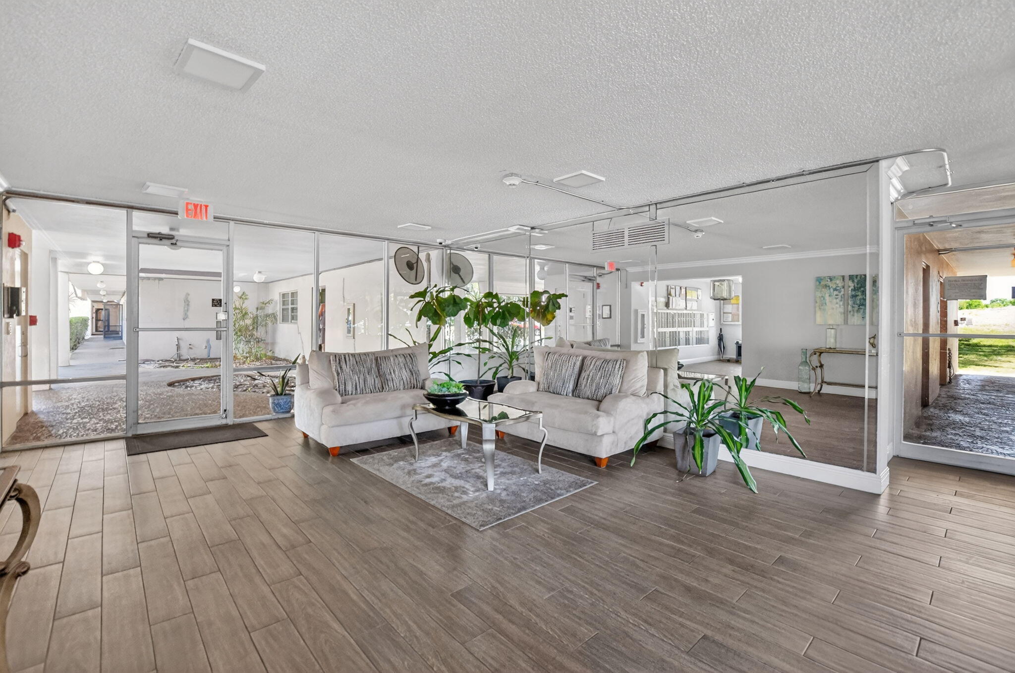 BOCA TEECA CONDO 8 - Residential