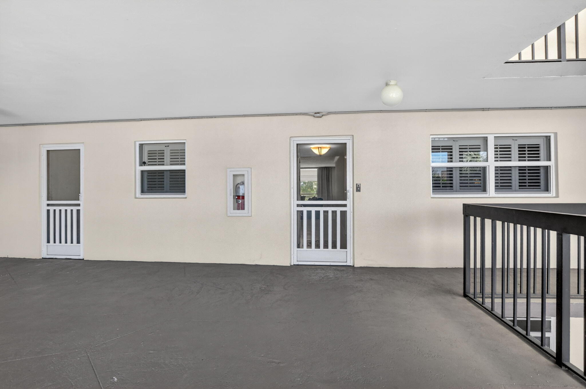 BOCA TEECA CONDO 8 - Residential