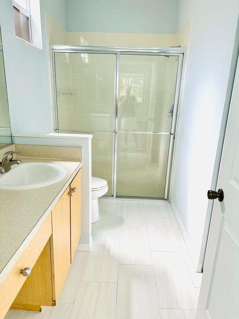 LAKEFOREST POINTE - Residential Lease