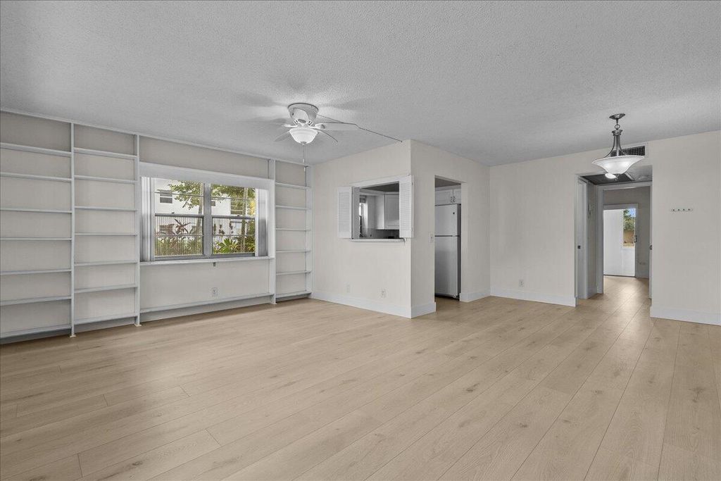 Photo of 142 Kent I, West Palm Beach, FL 33417 (MLS # R11159591)