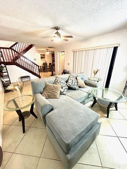 2832 SW 12th Street