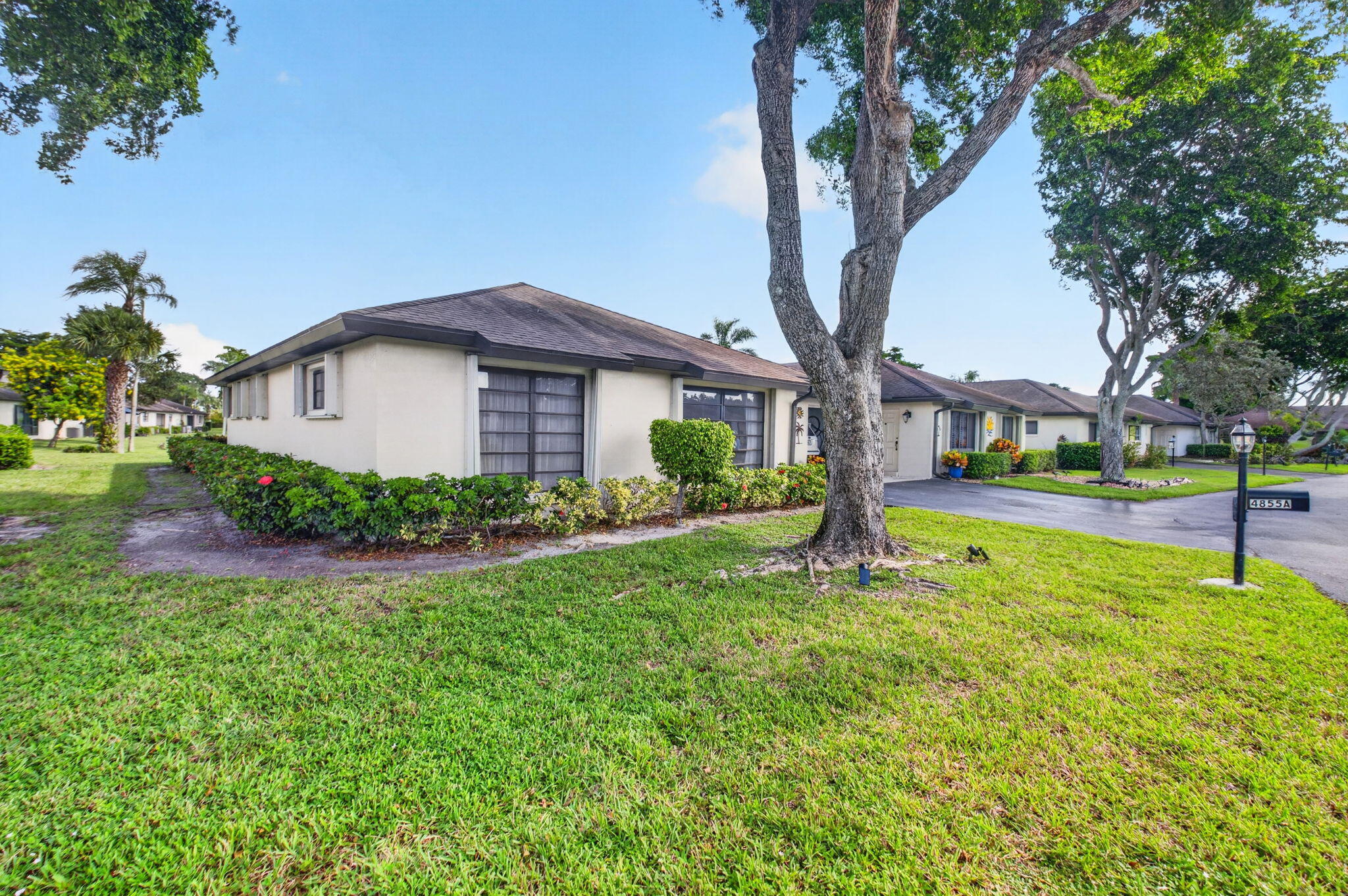 4855 EQUESTRIAN Road A
