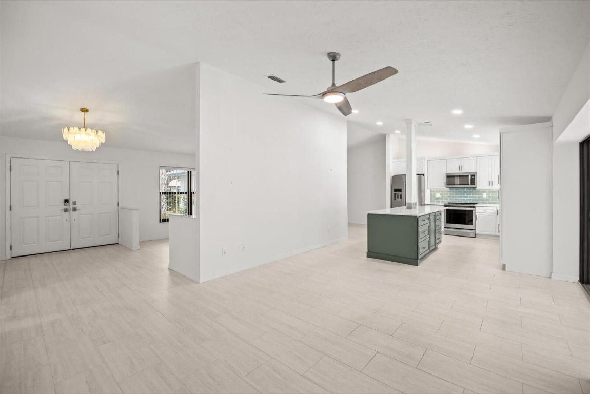 HERITAGE PLACE - Residential