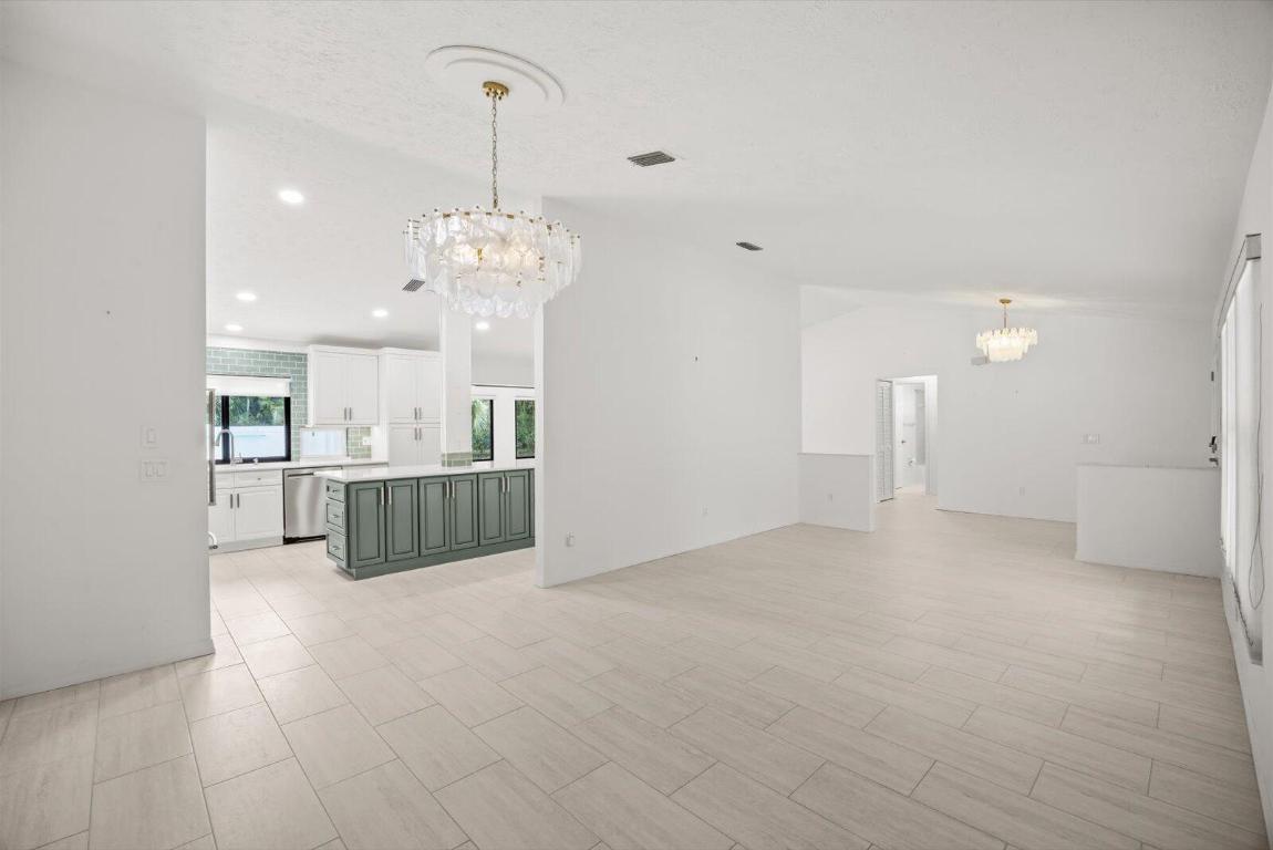 HERITAGE PLACE - Residential