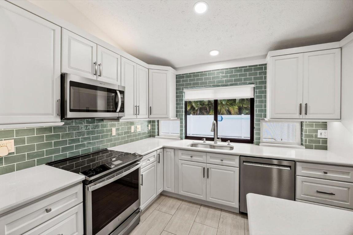 HERITAGE PLACE - Residential