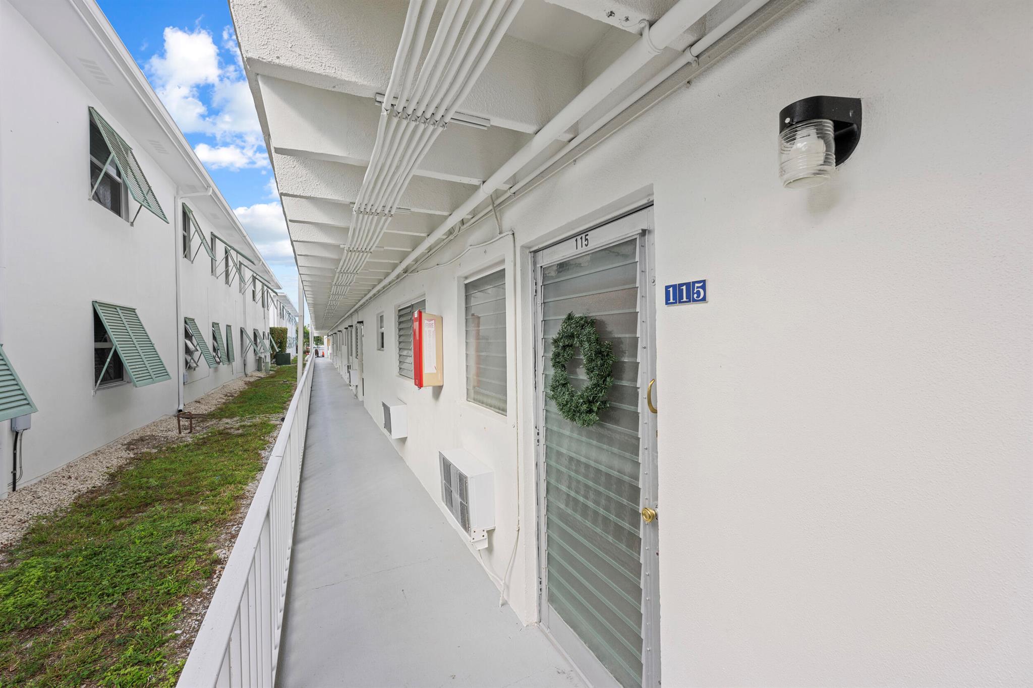 4001 S Ocean Boulevard 115