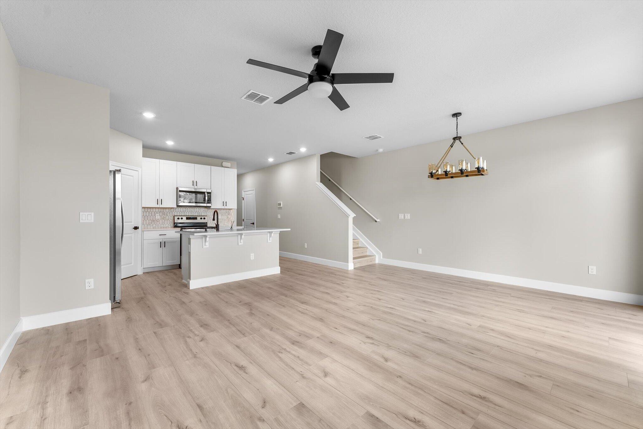 ENCLAVE AT MANGONIA PARK - Residential