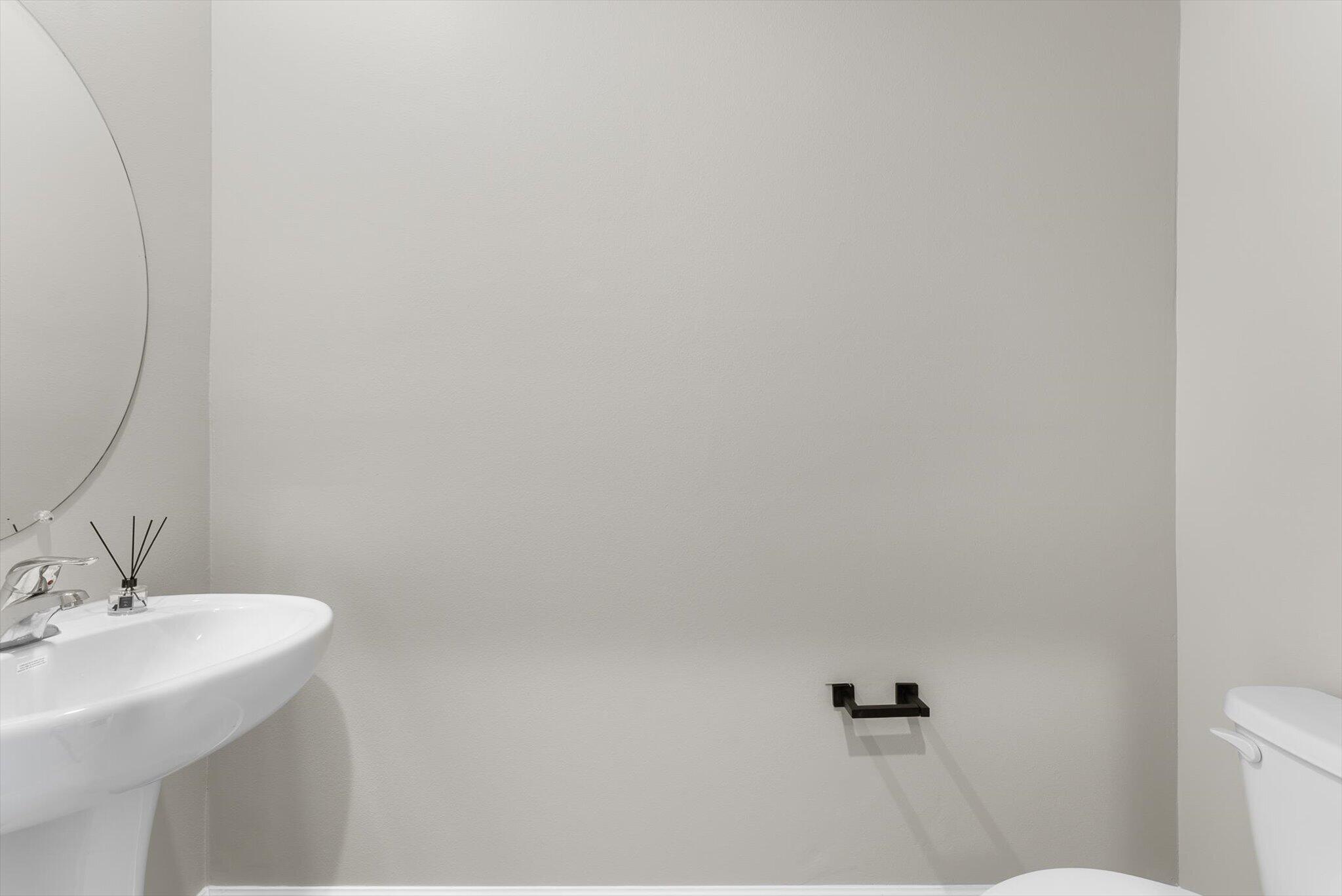 ENCLAVE AT MANGONIA PARK - Residential