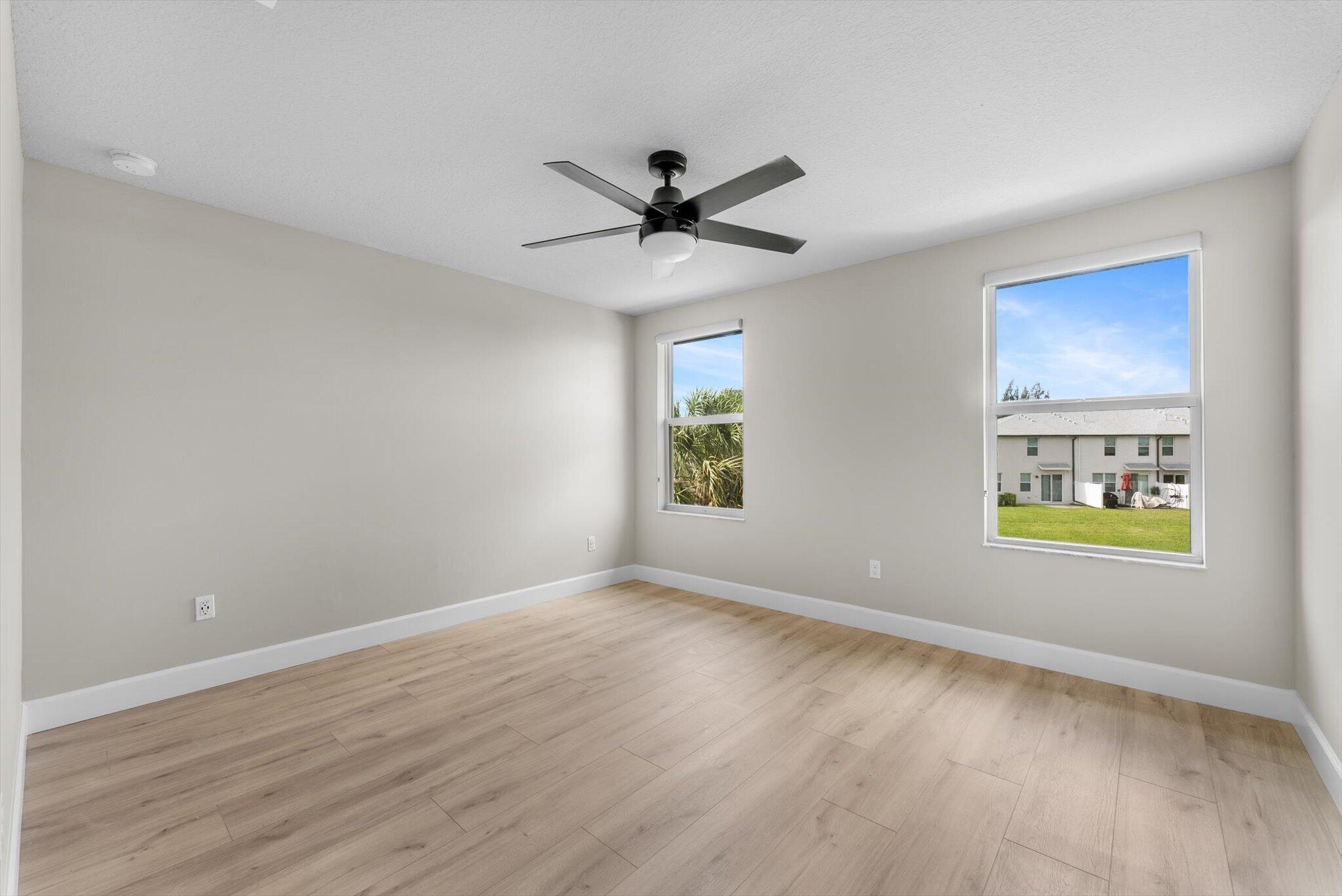 ENCLAVE AT MANGONIA PARK - Residential