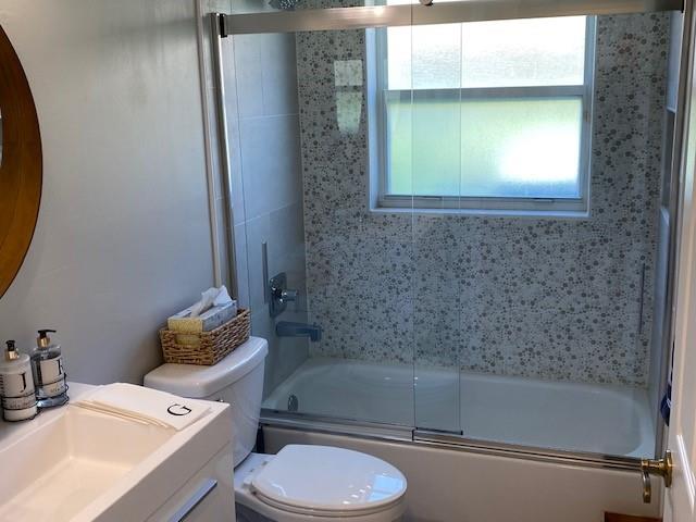 Royal Lakes - Residential