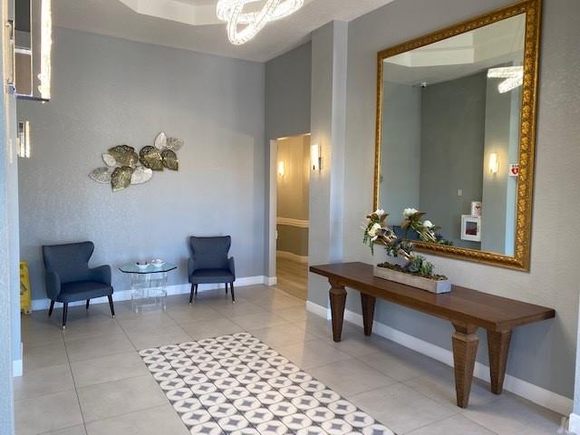 Royal Lakes - Residential