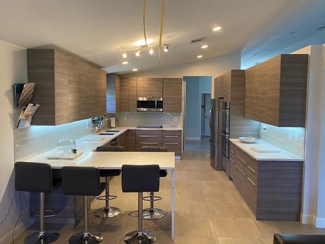 Royal Lakes - Residential