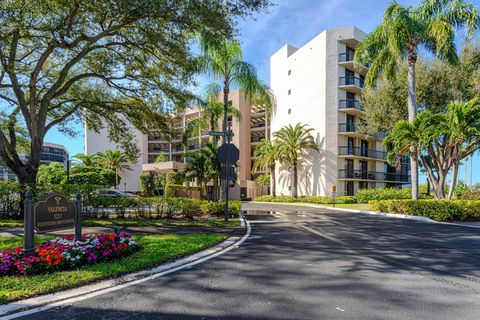 A home in Lake Worth