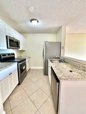 1405 MEADOWS CIR W, BOYNTON BEACH, FL 33436 - Image f5c834e7900a0016af67bf9f3c67f266/972310844