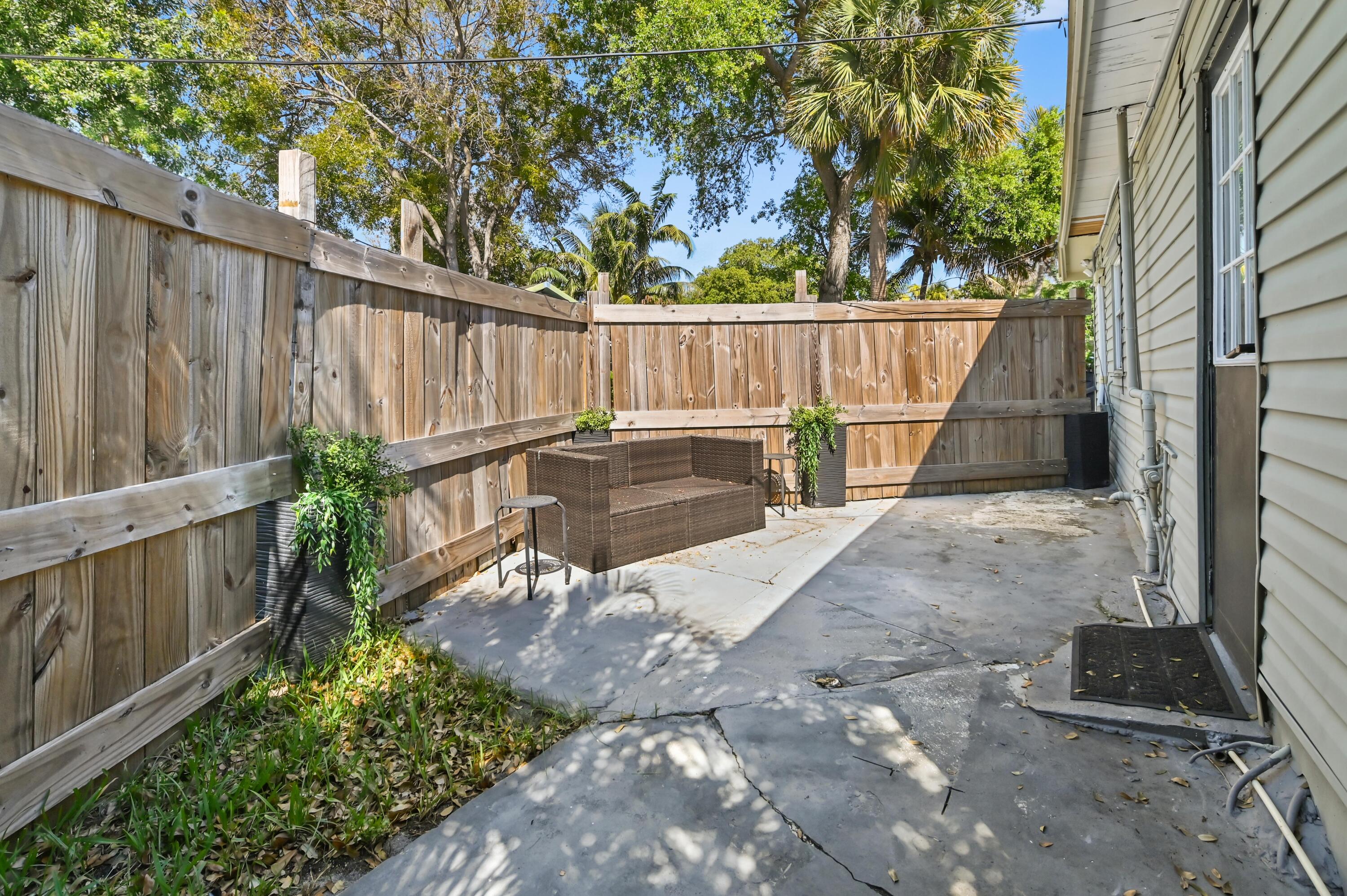 LAKE WORTH HEIGHTS - Residential