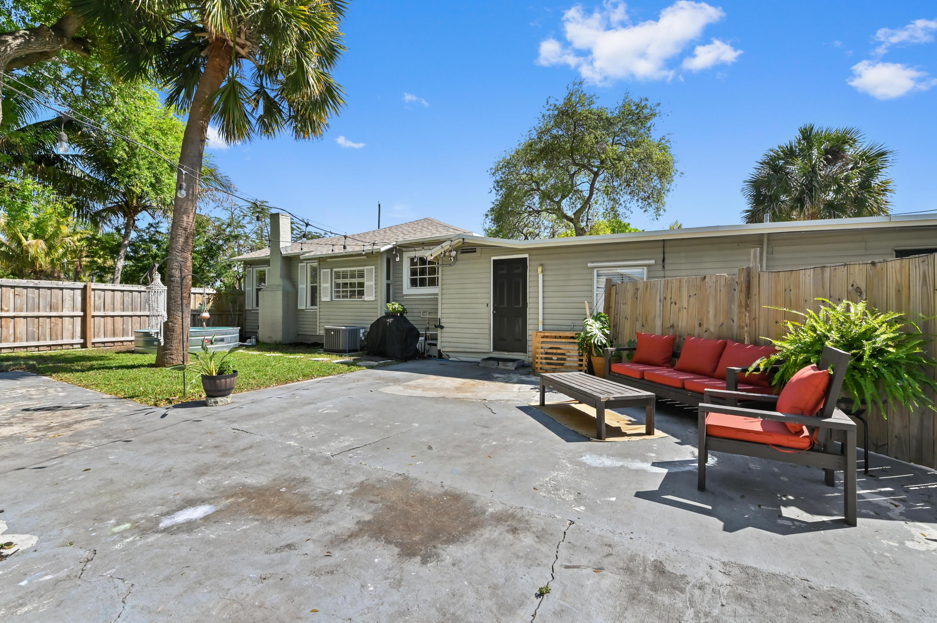 LAKE WORTH HEIGHTS - Residential