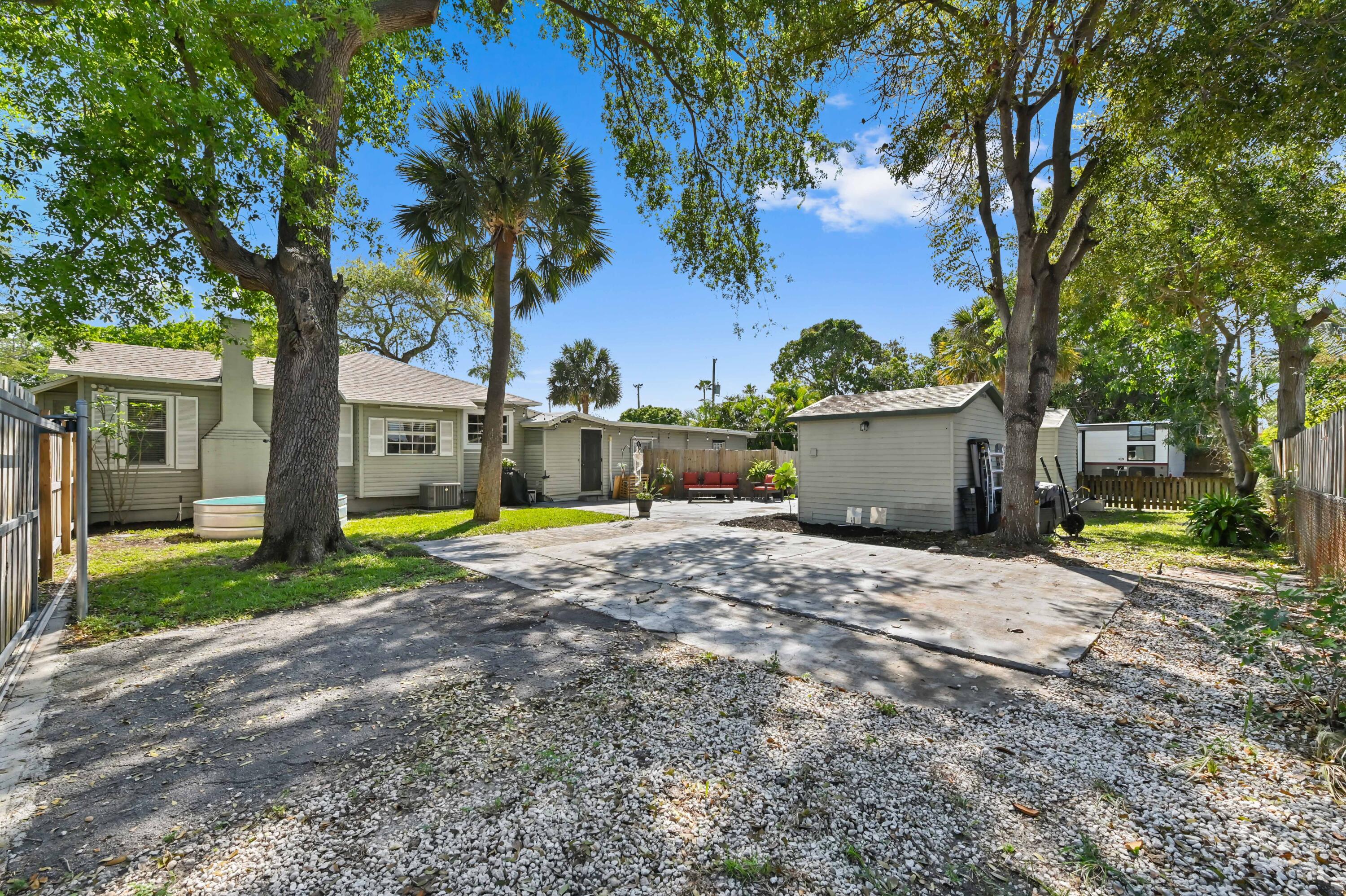 LAKE WORTH HEIGHTS - Residential