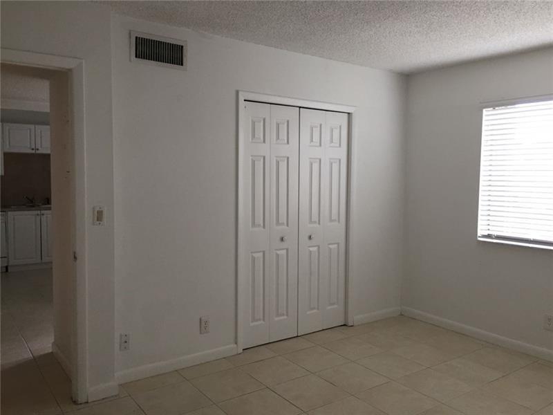 RACQUET CLUB - Residential