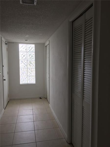 RACQUET CLUB - Residential