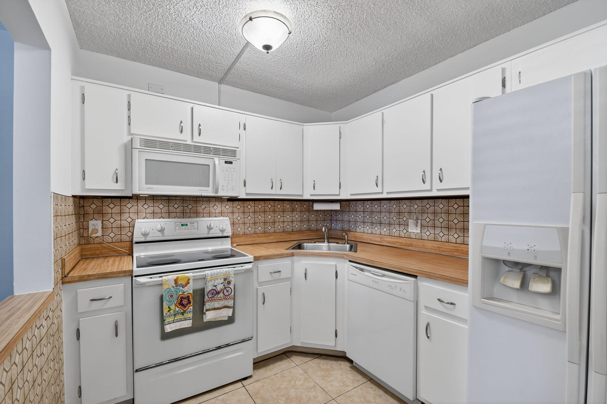 PINE RIDGE III CONDO - Residential