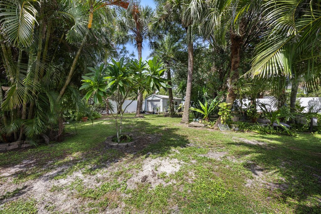 Photo of 1079 SW Placetas Avenue, Port Saint Lucie, FL 34953 (MLS # R11126423)