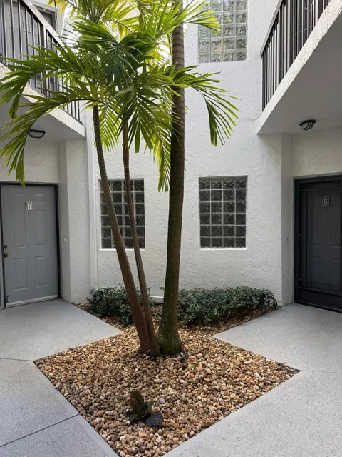 5451 Verona Drive Unit G, Boynton Beach, FL MLS: R11074043