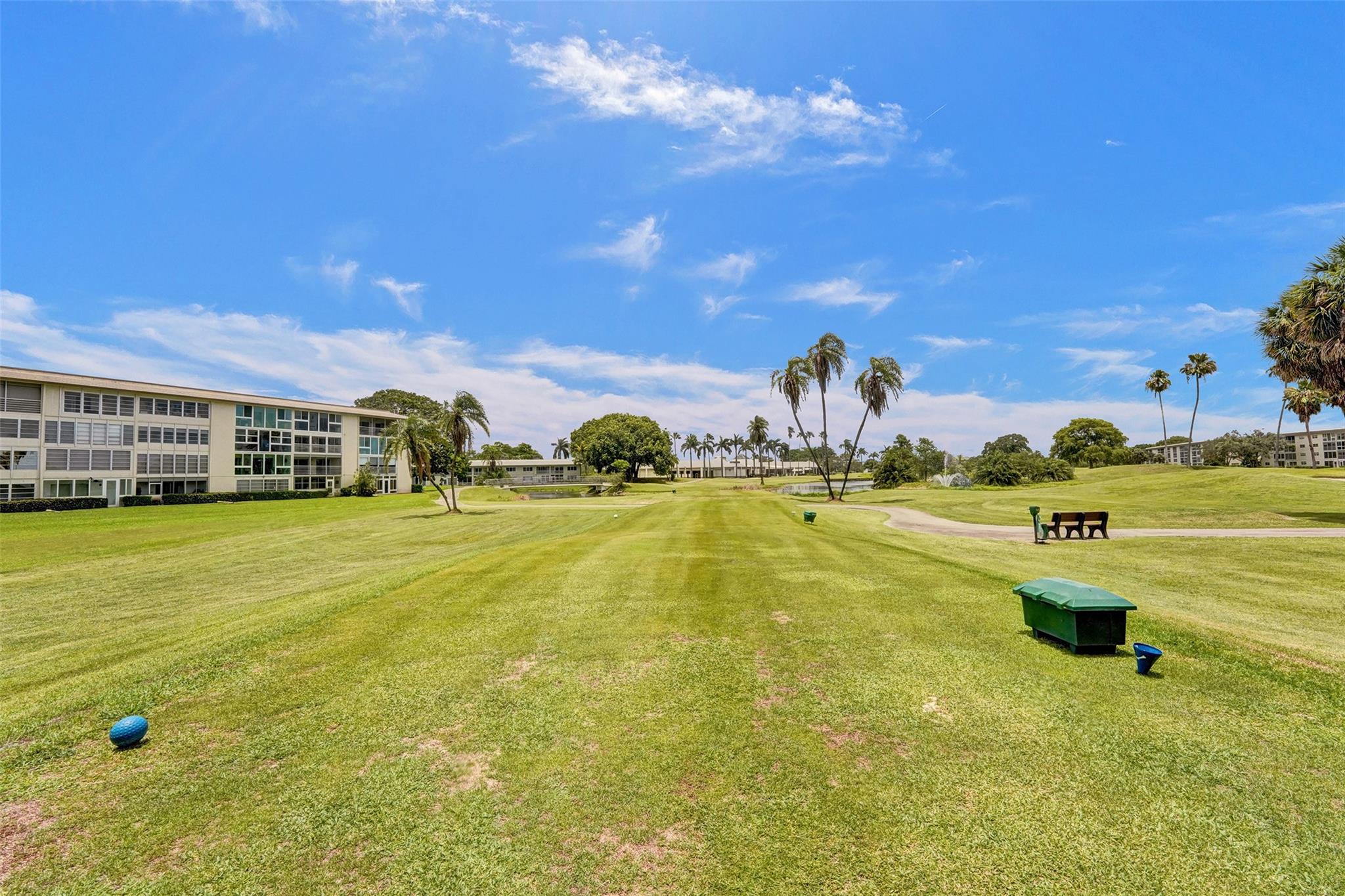 Martinique F 2 - Residential
