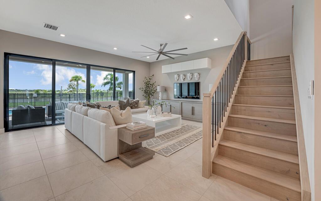 13147 Feathering Way