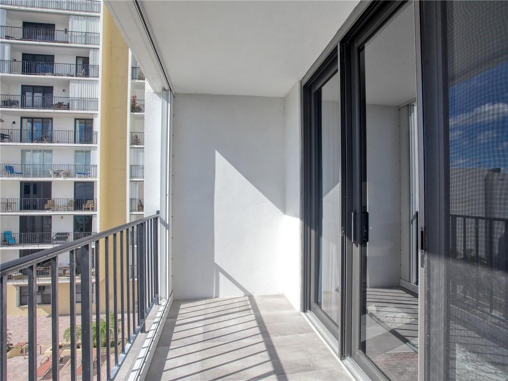 Crystal Towers - Residential