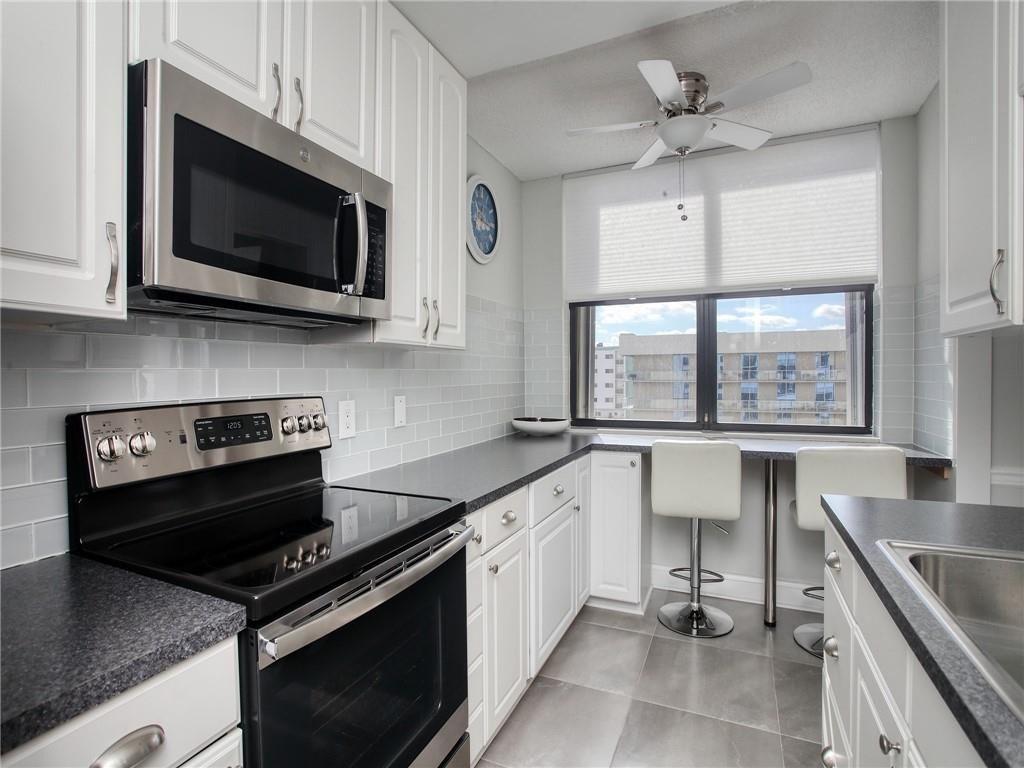 Crystal Towers - Residential