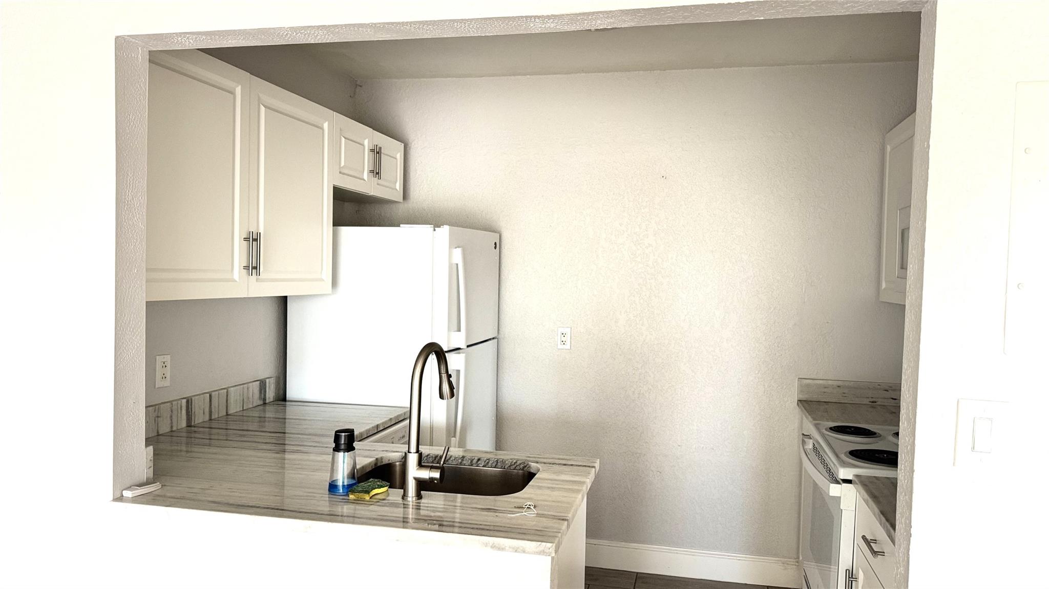 Coco Cay Condo - Residential Lease