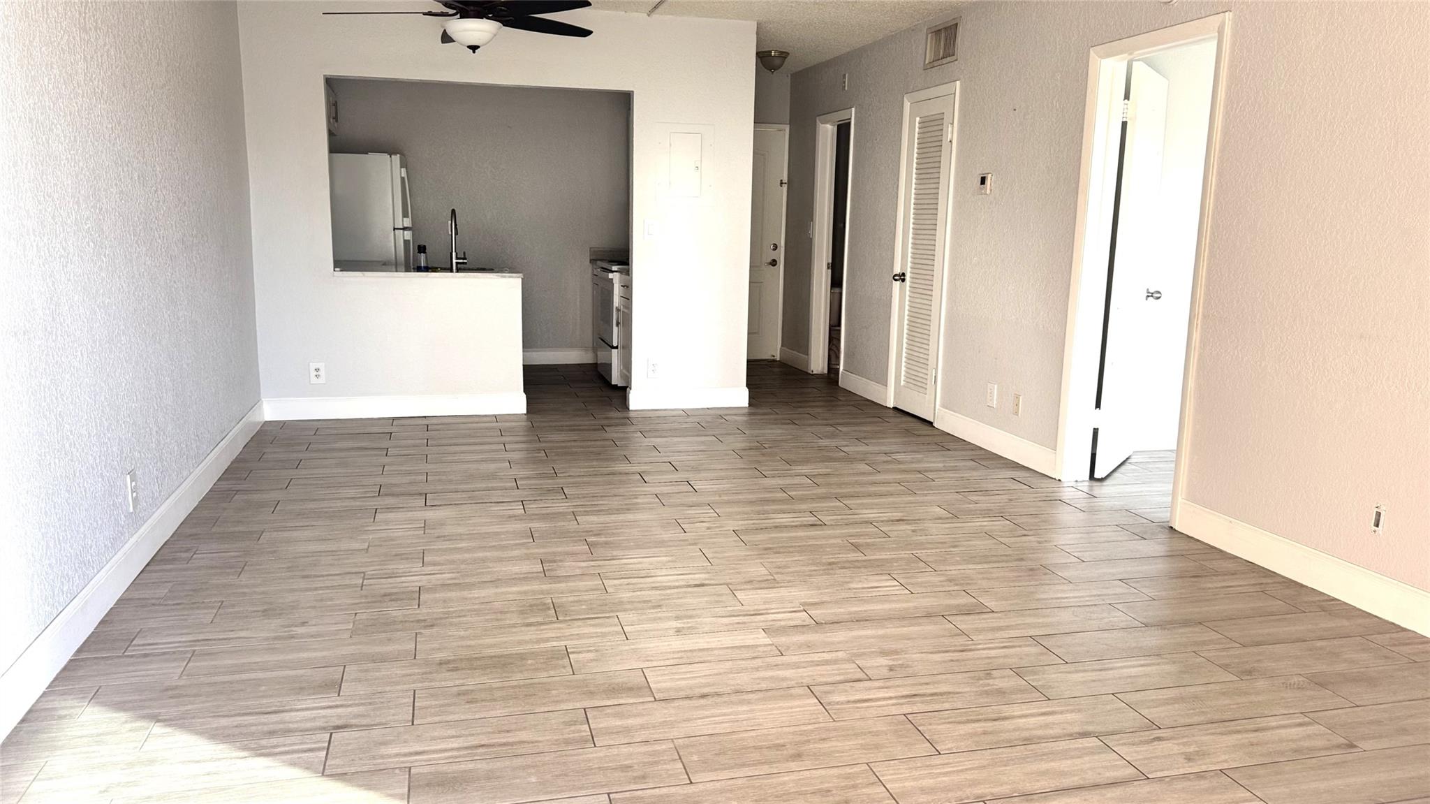 Coco Cay Condo - Residential Lease