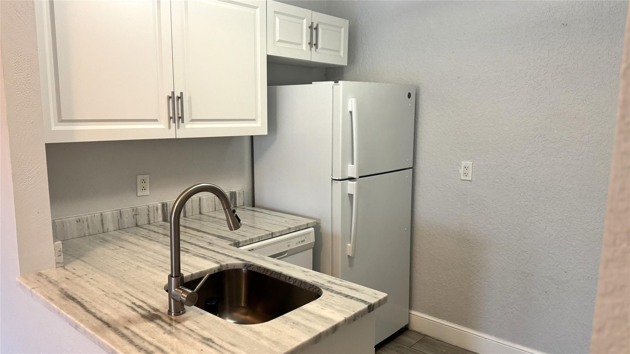 Coco Cay Condo - Residential Lease