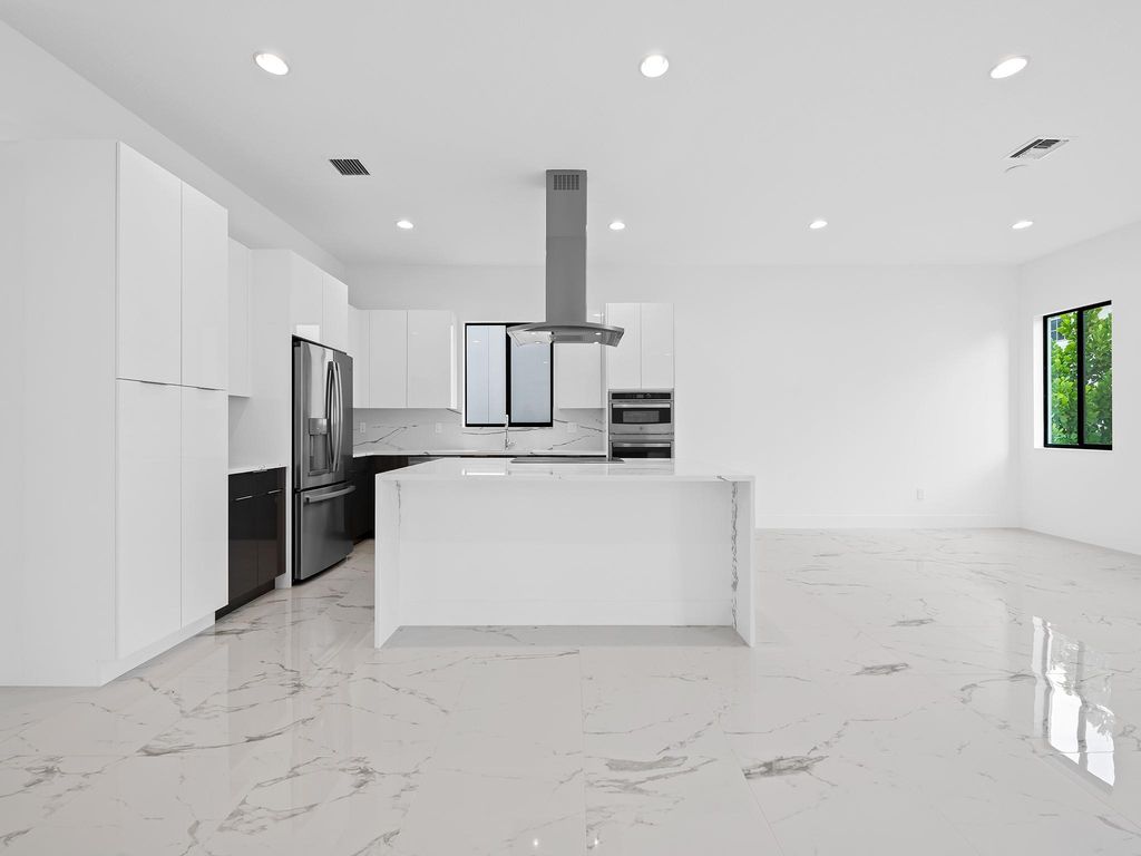 Photo of 1441 SW 23rd Court, Fort Lauderdale, FL 33315 (MLS # F10532845)