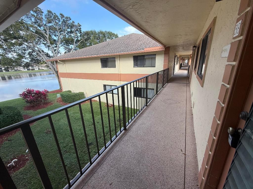 Photo of 15401 Pembridge Avenue #38, Delray Beach, FL 33484 (MLS # R11154295)