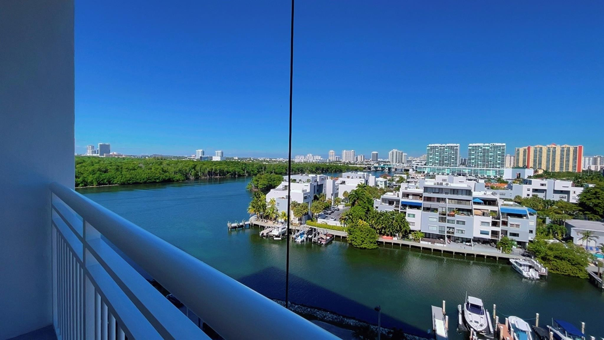 COASTAL TOWERS CONDO - Residential Lease