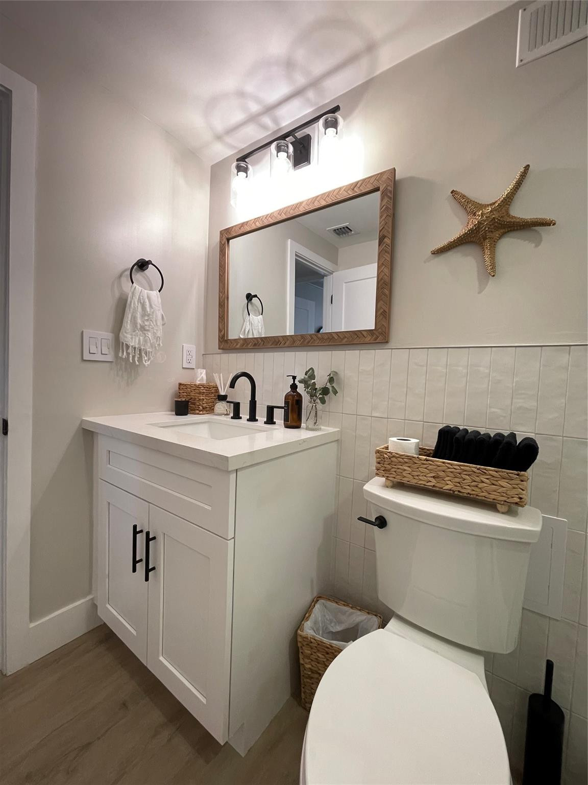 COASTAL TOWERS CONDO - Residential Lease