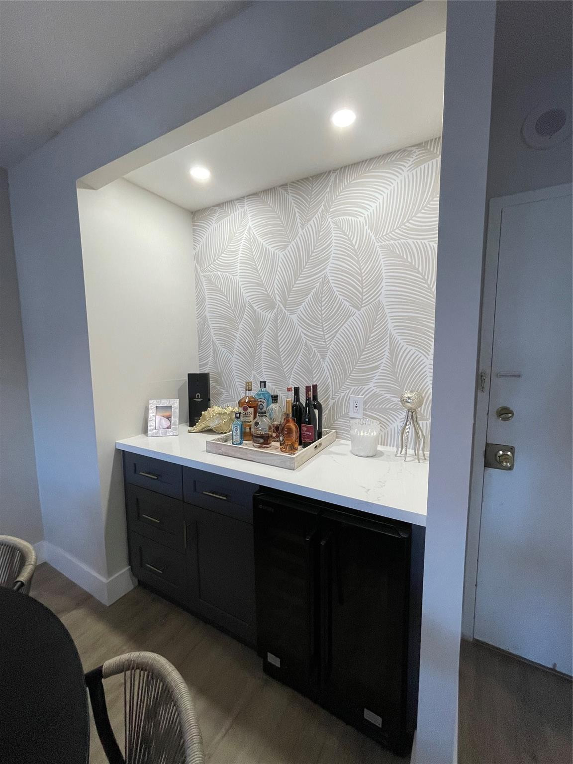 COASTAL TOWERS CONDO - Residential Lease