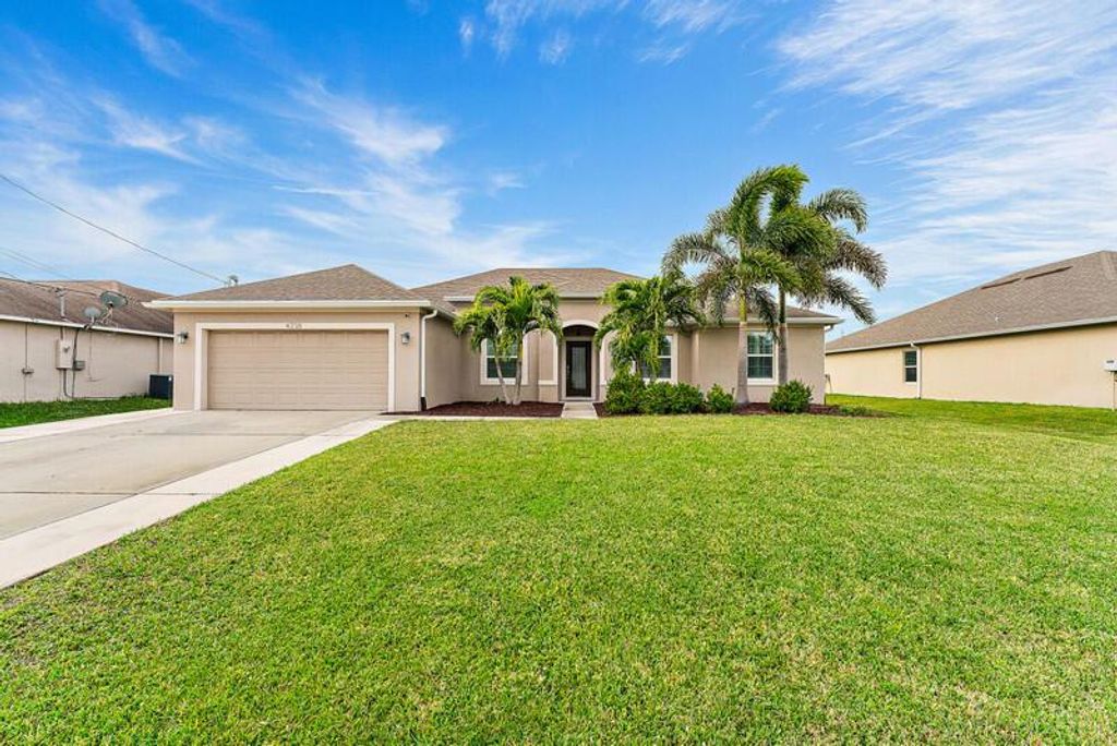 Photo of 4238 SW Oblique Street, Port Saint Lucie, FL 34953 (MLS # R10945826)