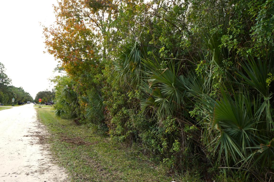 VERO LAKE ESTATES UNIT E - Land