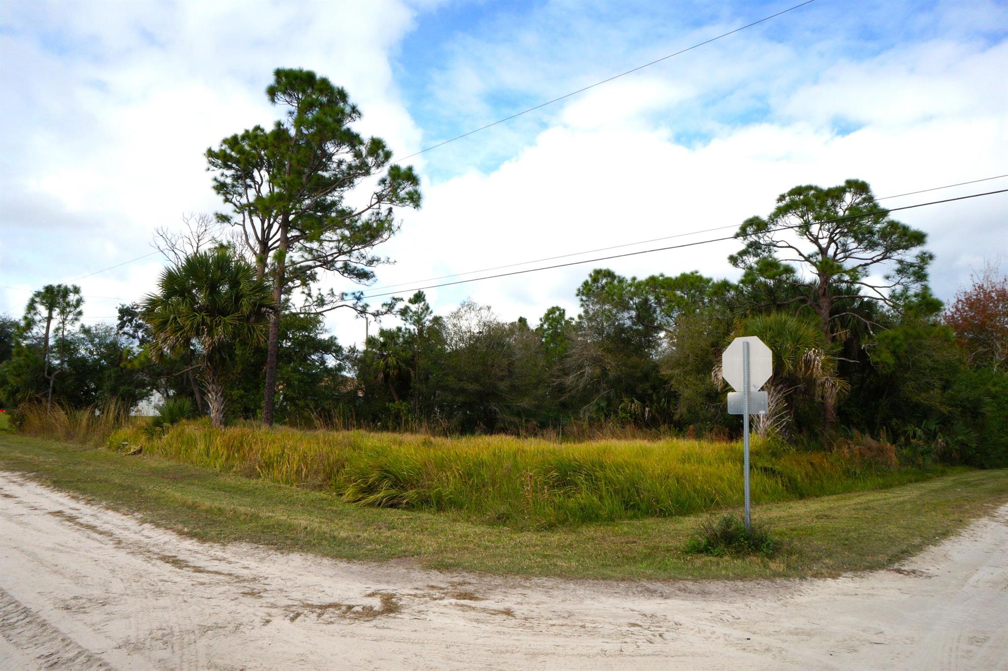 VERO LAKE ESTATES UNIT E - Land