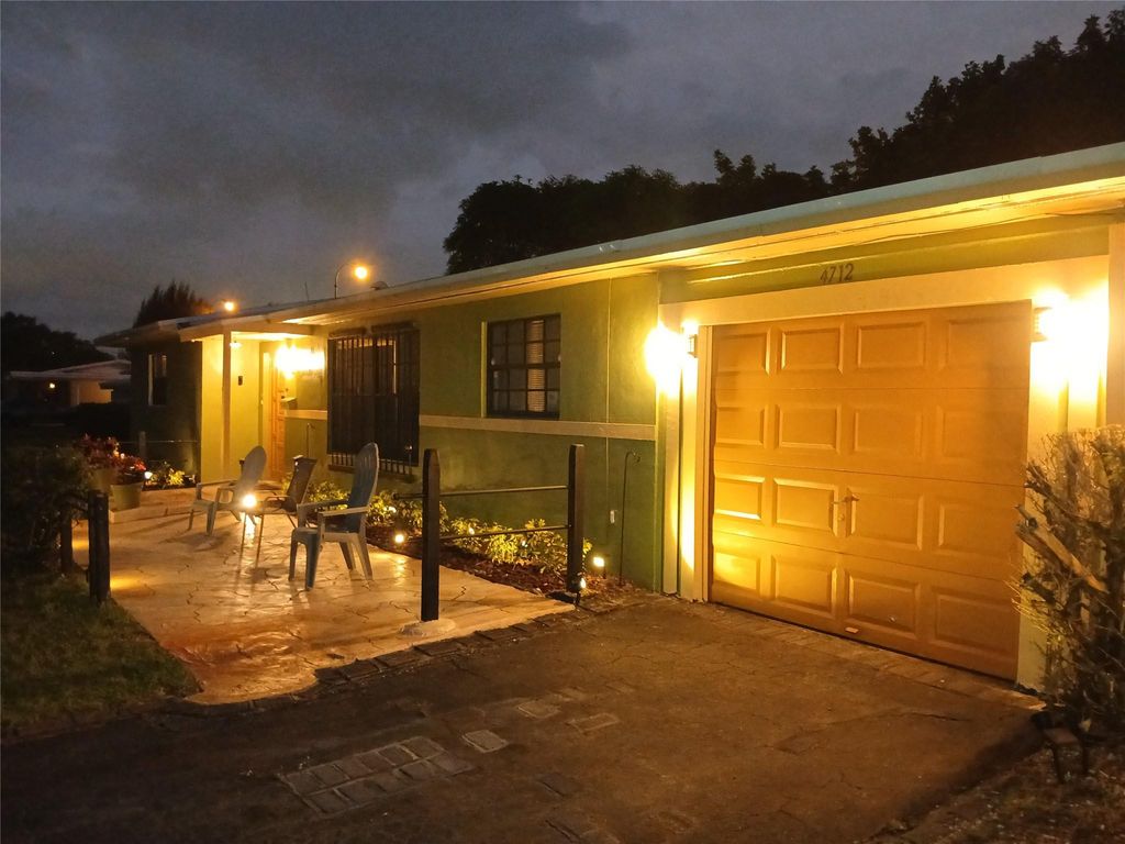 Photo of 4712 NW 1st Street, Plantation, FL 33317 (MLS # F10528093)