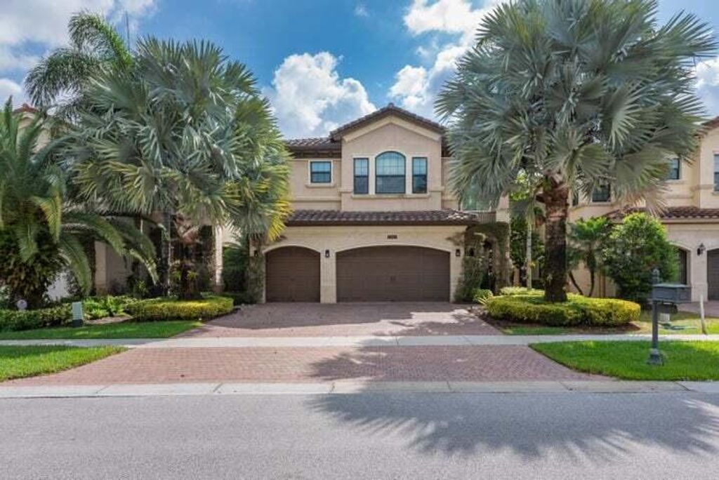 Photo of 16806 Bridge Crossing Circle, Delray Beach, FL 33446 (MLS # R11002506)