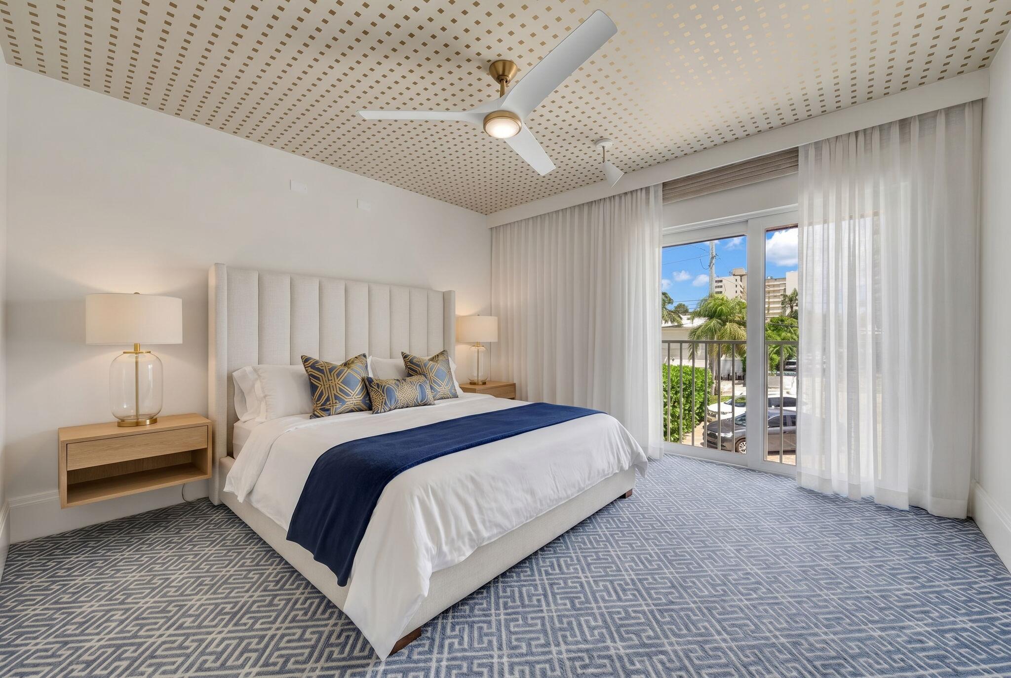 341 N Birch Road Unit 206